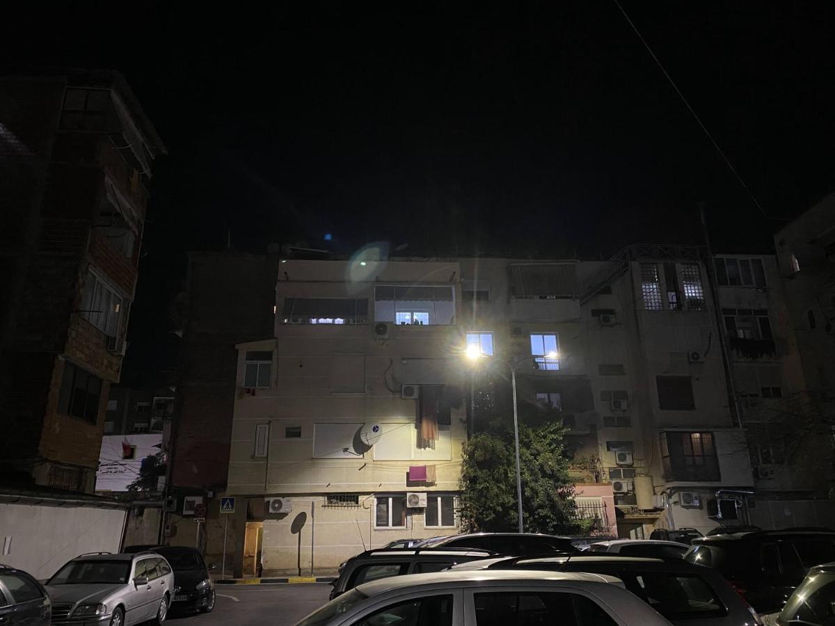 Komatas Modern Apartments In Bllok Area Тирана Екстер'єр фото