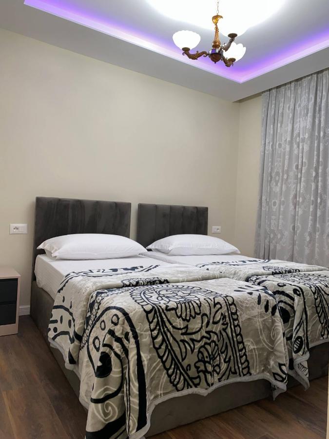 Komatas Modern Apartments In Bllok Area Тирана Екстер'єр фото