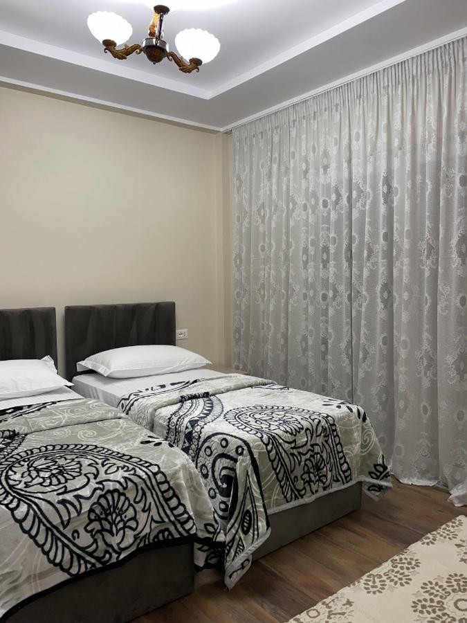 Komatas Modern Apartments In Bllok Area Тирана Екстер'єр фото