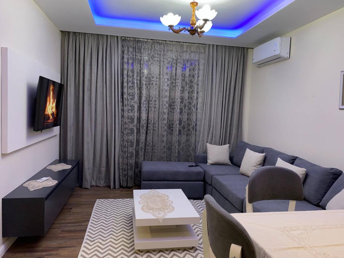 Komatas Modern Apartments In Bllok Area Тирана Екстер'єр фото